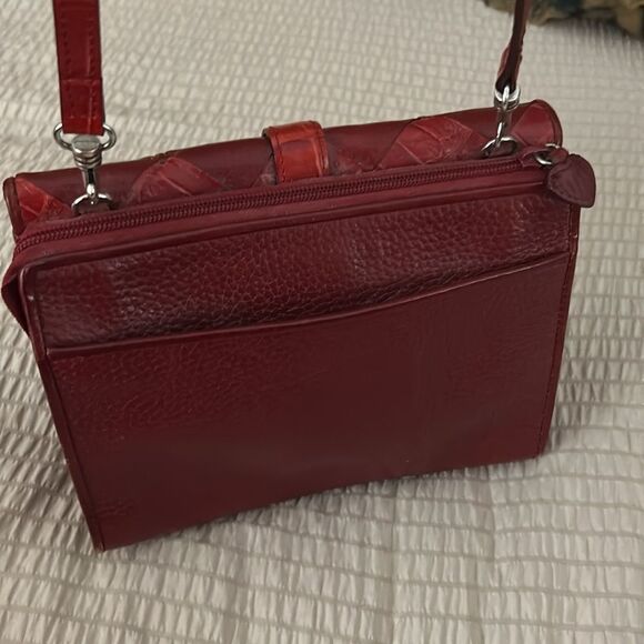 Brighton Red Leather crossbody wallet Bag - Picture 10 of 12